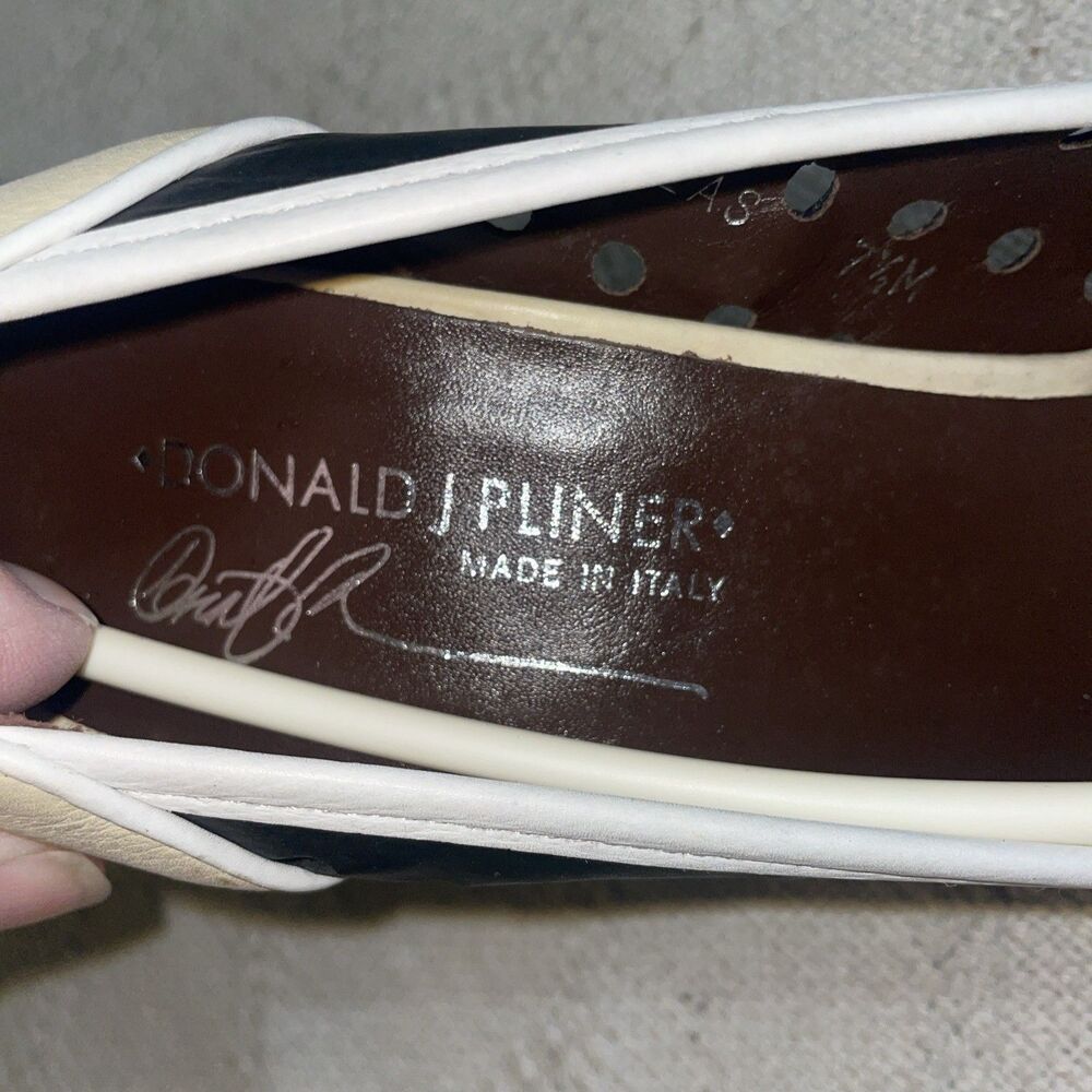 Donald Pliner Women’s Dress Shoes Size 7.5 M Brown Beige Leather Going Out Party - Picture 3 of 13
